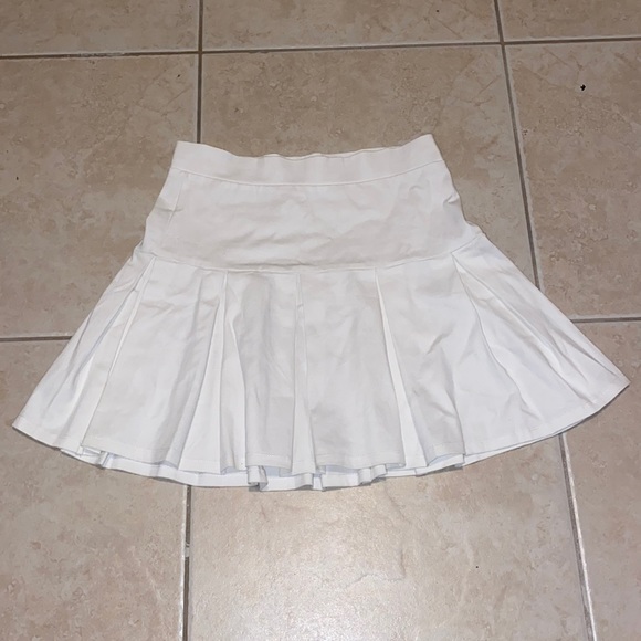 Full Tilt Dresses & Skirts - 🛍️Full Tilt Pleated Skirt